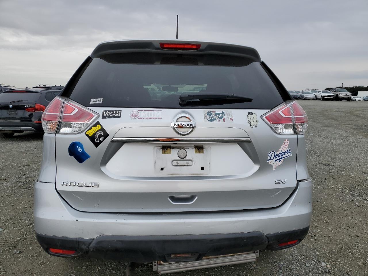 2015 Nissan Rogue S VIN: KNMAT2MT2FP550053 Lot: 81613335
