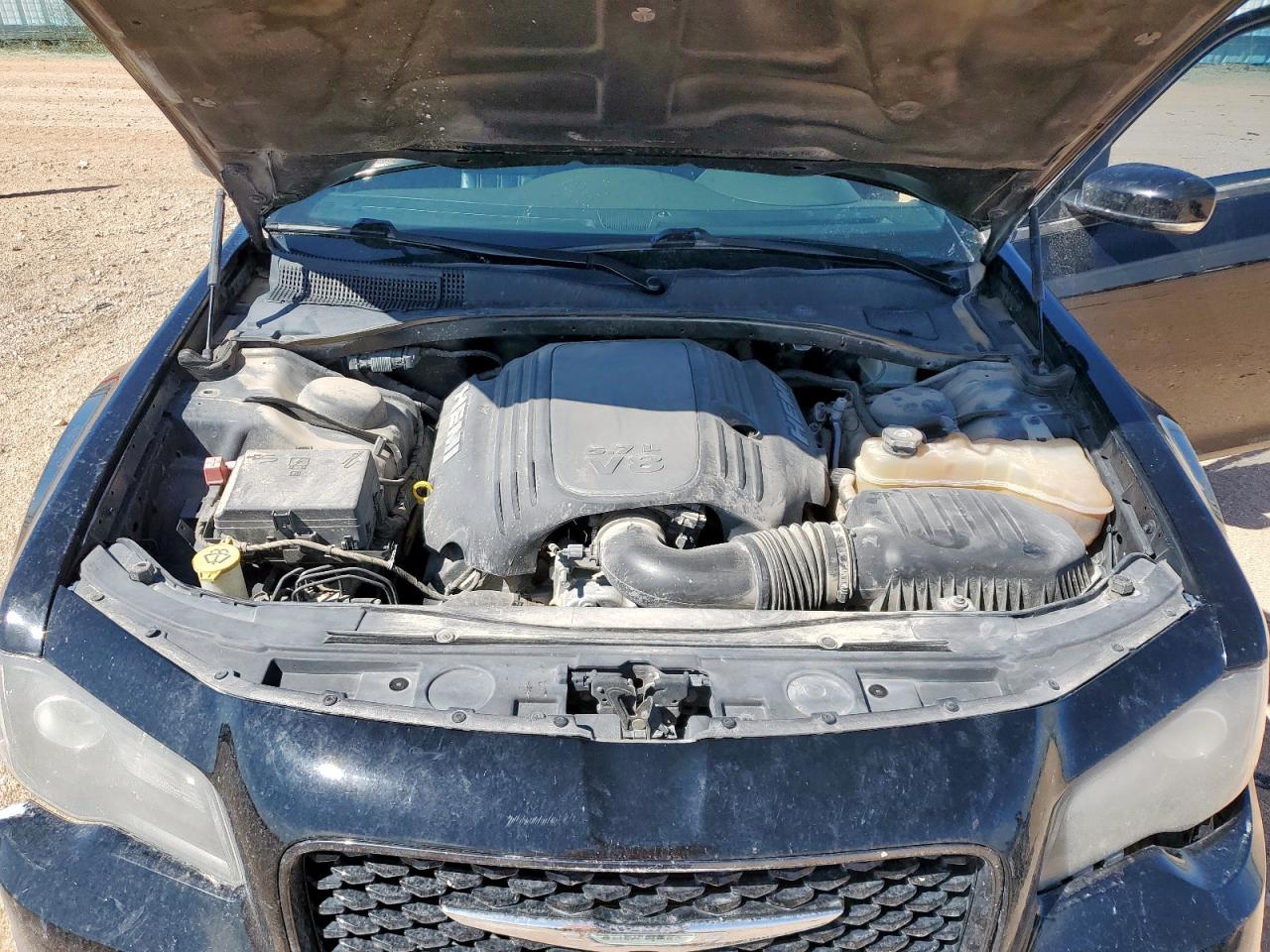 2019 Chrysler 300 S VIN: 2C3CCABT0KH560220 Lot: 80798945