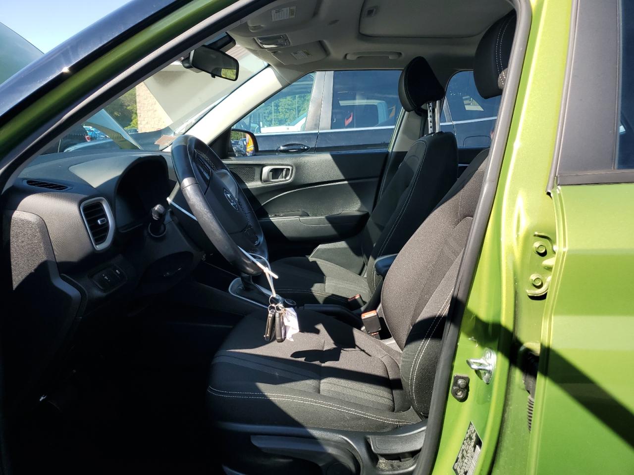 2023 Hyundai Venue Sel VIN: KMHRC8A32PU233981 Lot: 80154255