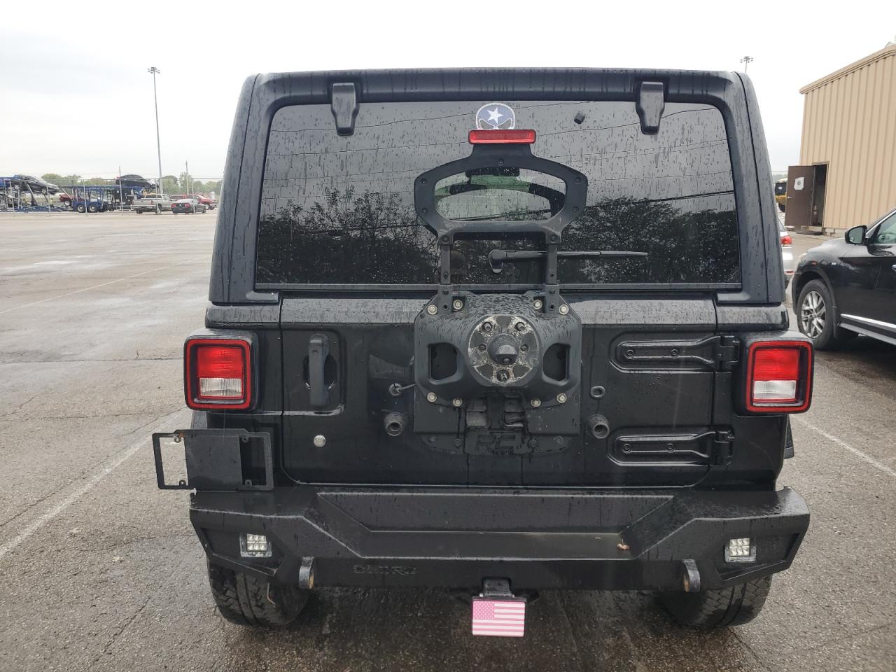2019 Jeep Wrangler Unlimited Sahara VIN: 1C4HJXEGXKW662652 Lot: 81627535