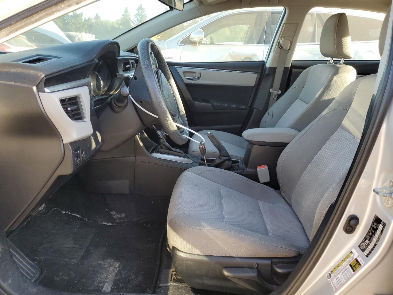2015 Toyota Corolla L VIN: 2T1BURHE9FC424051 Lot: 84642995