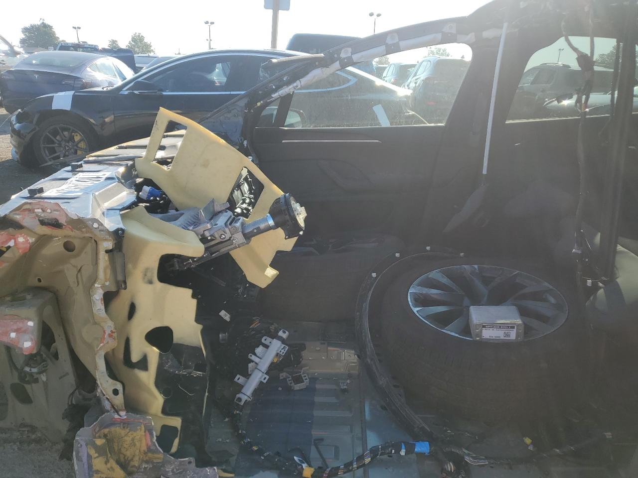 2024 Tesla Model X VIN: 7SAXCDE52RF441308 Lot: 71014925