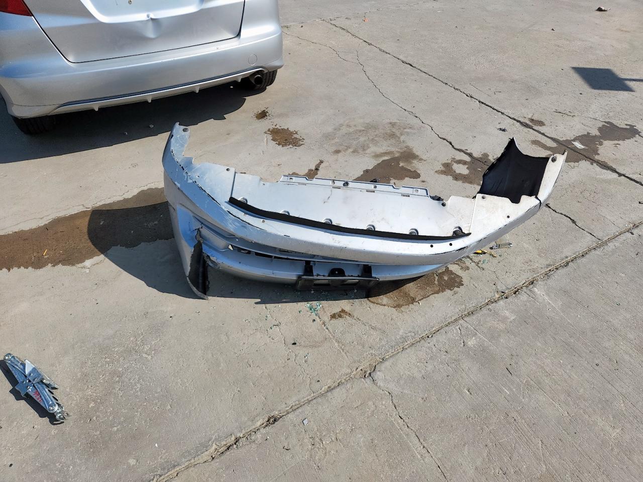 2013 Honda Fit VIN: JHMGE8H30DC070694 Lot: 81406335