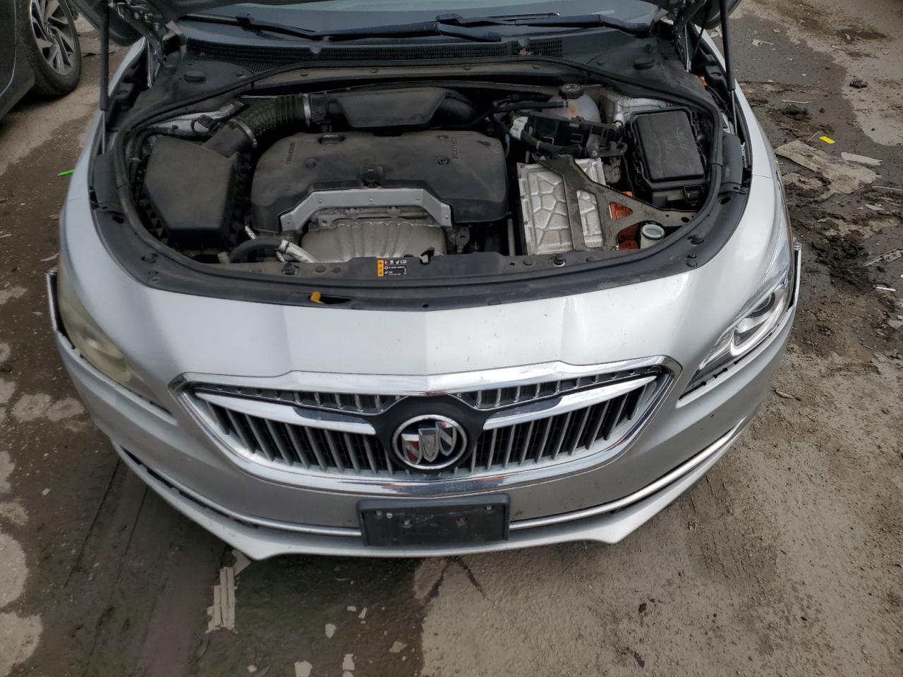 2018 Buick Lacrosse Essence VIN: 1G4ZP5SZ6JU122895 Lot: 84054665