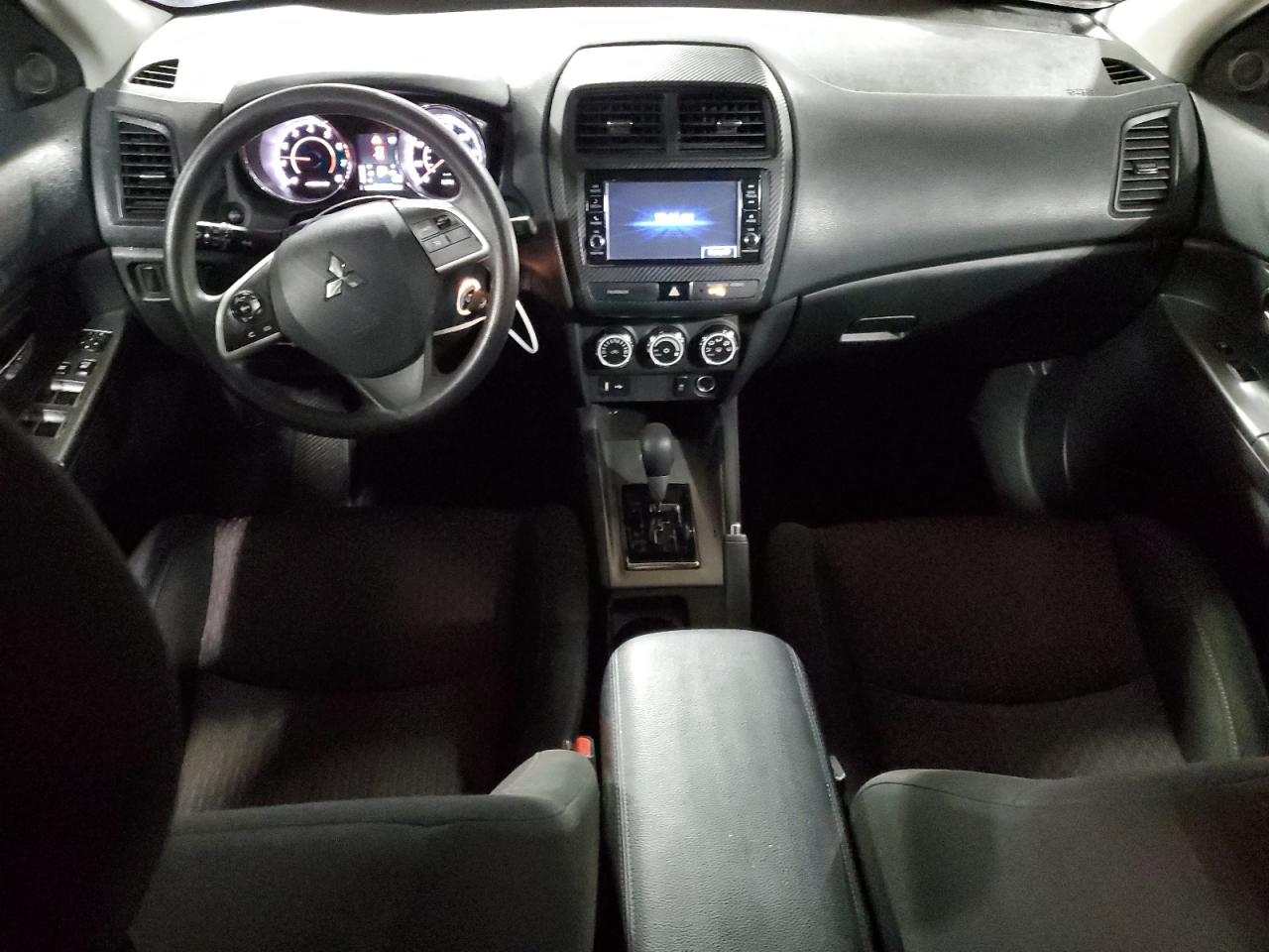 2018 Mitsubishi Outlander Sport Es VIN: JA4AR3AU8JZ035972 Lot: 81287385