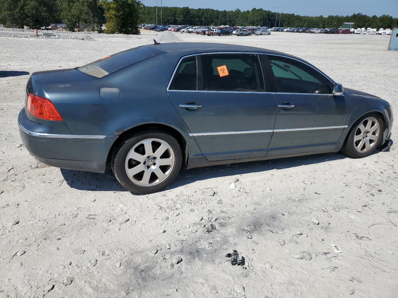 VOLKSWAGEN PHAETON 2004 WVWAF63DX48007033 Photo 3