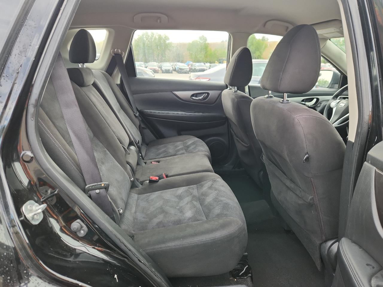 2015 Nissan Rogue S VIN: KNMAT2MV9FP532750 Lot: 81630245