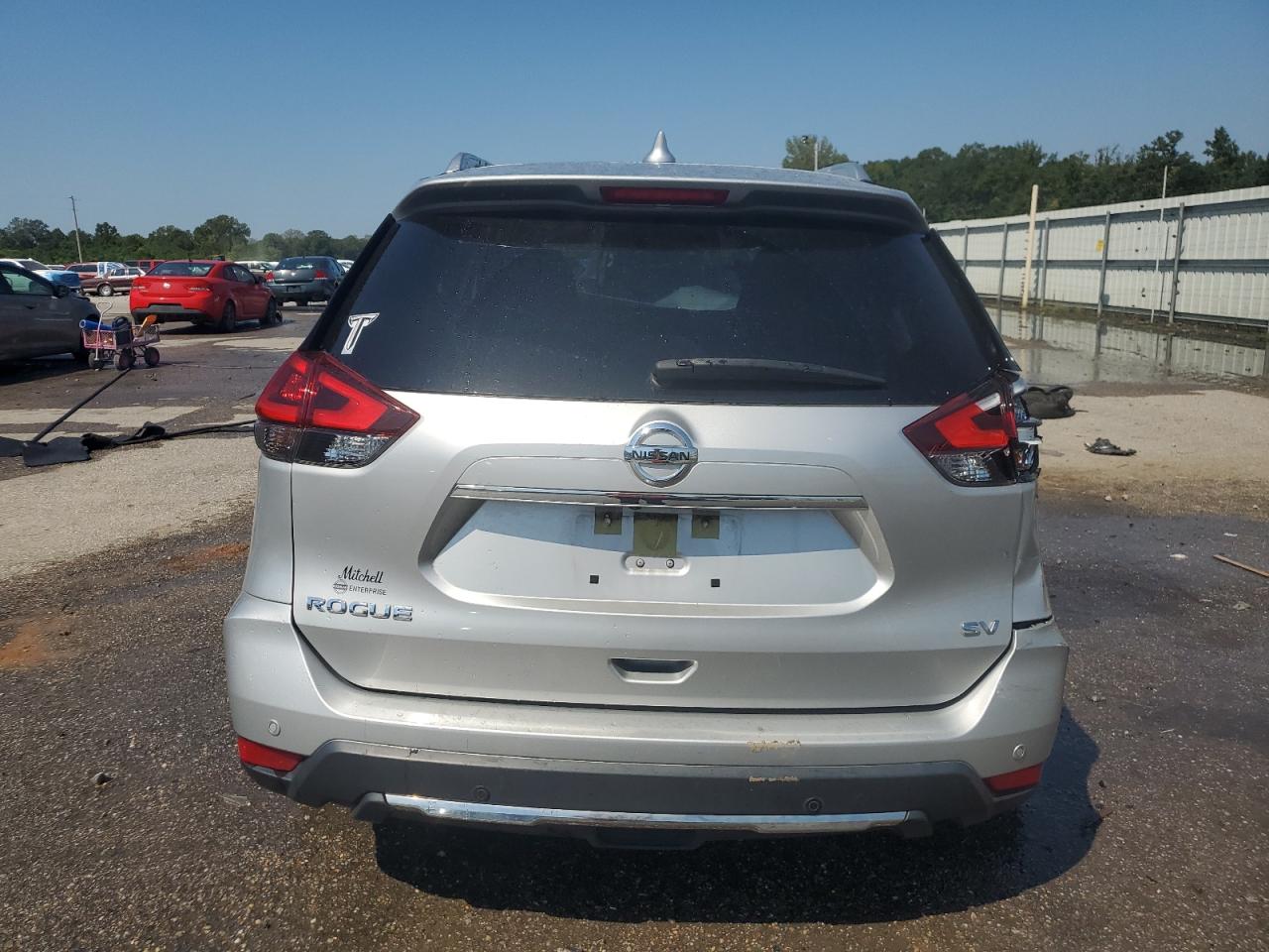 2019 Nissan Rogue S VIN: JN8AT2MT1KW261105 Lot: 71441575