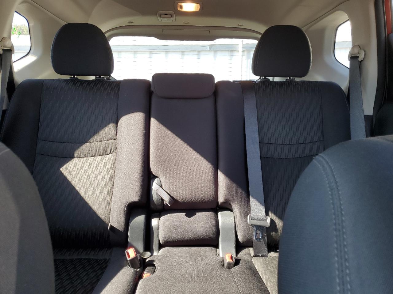 2018 Nissan Rogue S VIN: 5N1AT2MV9JC779410 Lot: 83962755