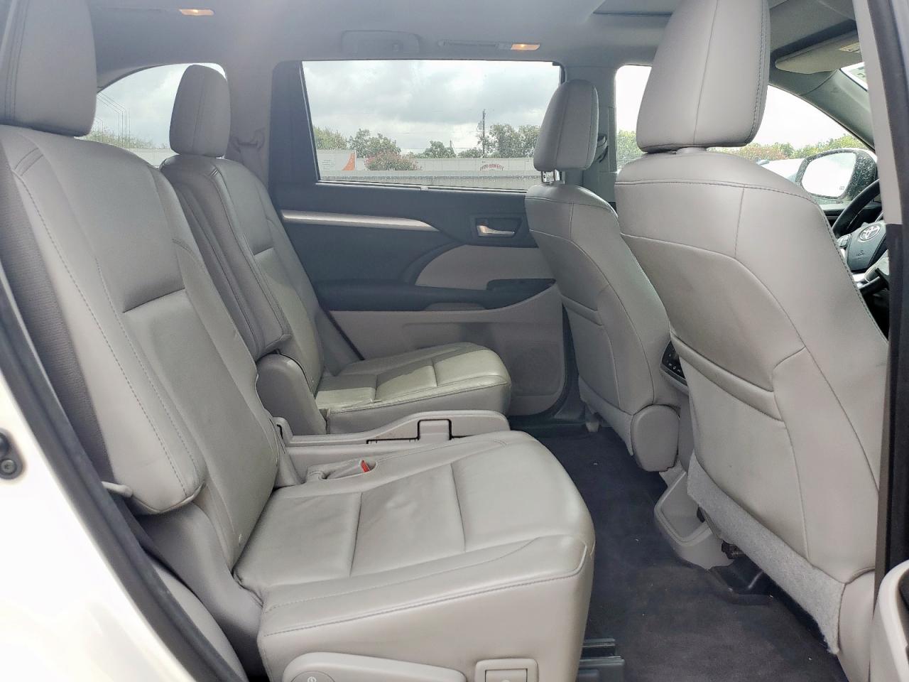 2014 Toyota Highlander Xle VIN: 5TDKKRFH4ES021667 Lot: 84009835