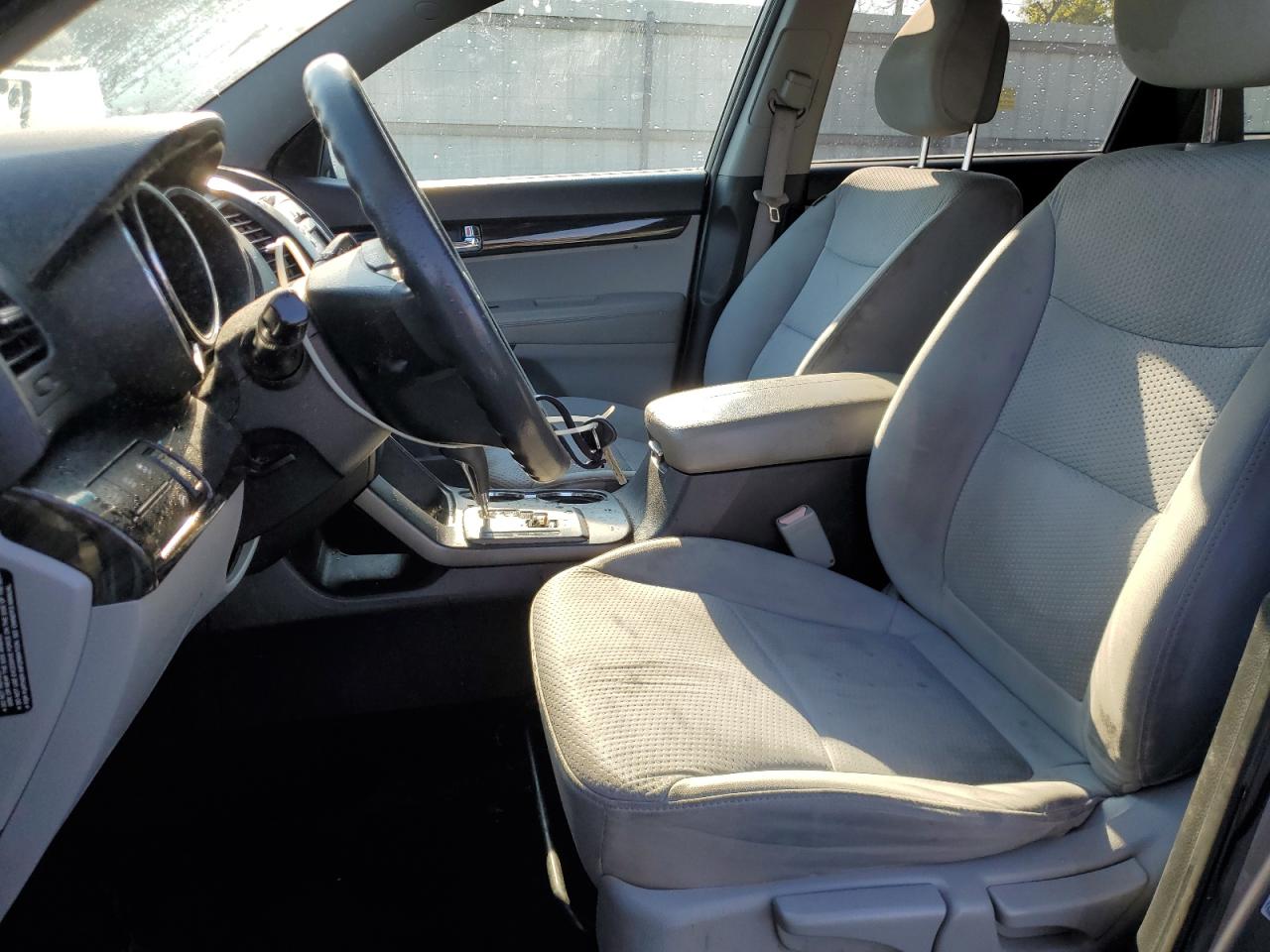 2011 Kia Sorento Base VIN: 5XYKT3A11BG148454 Lot: 80439385