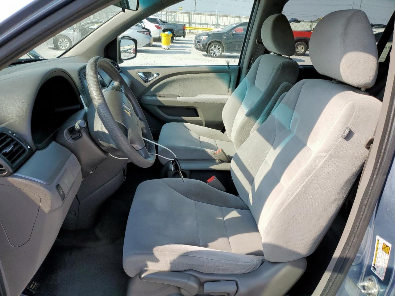 2009 Honda Odyssey Lx VIN: 5FNRL38229B060060 Lot: 81627115