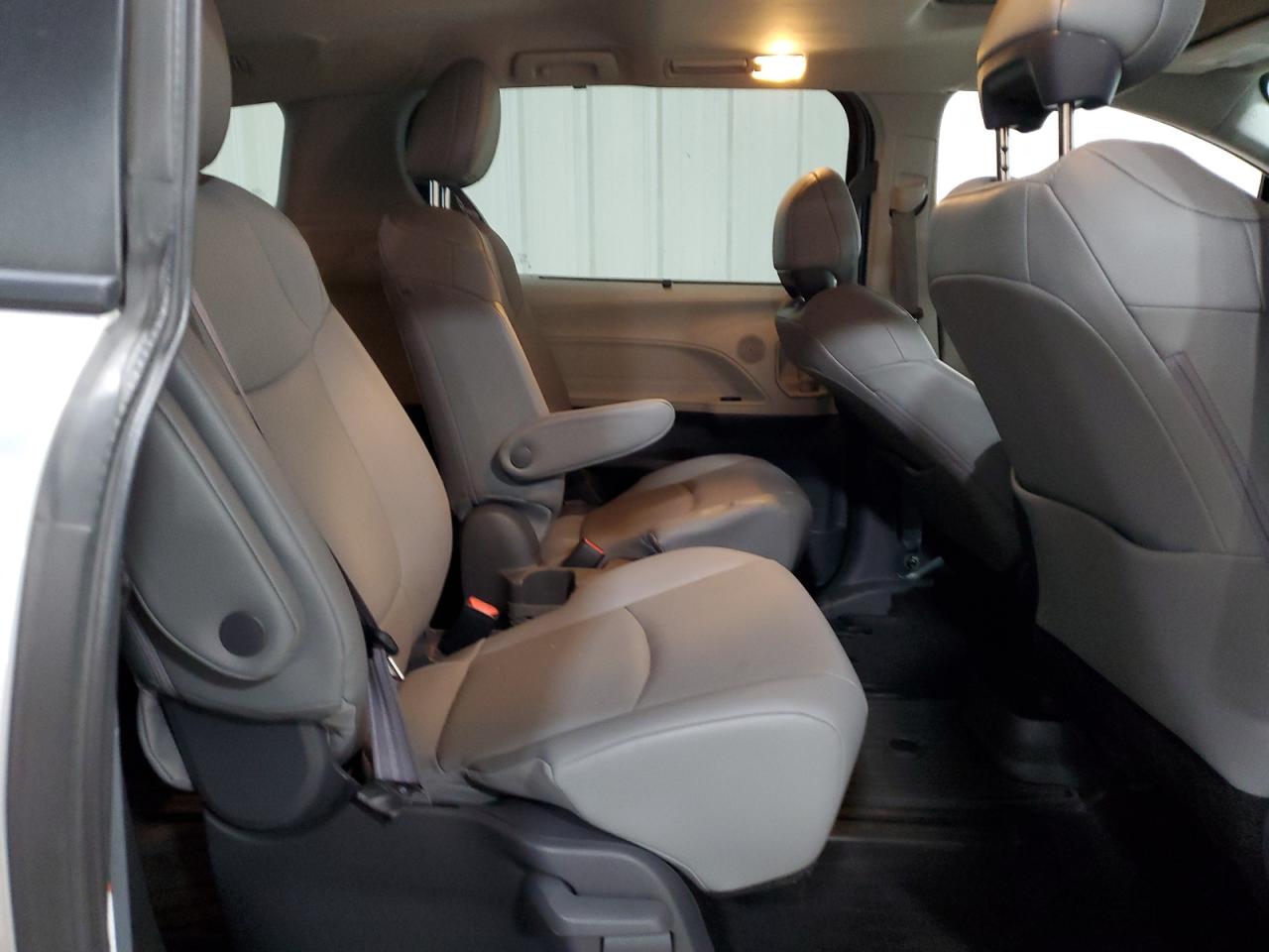 2021 Toyota Sienna Xle VIN: 5TDJSKFC7MS022799 Lot: 84448365