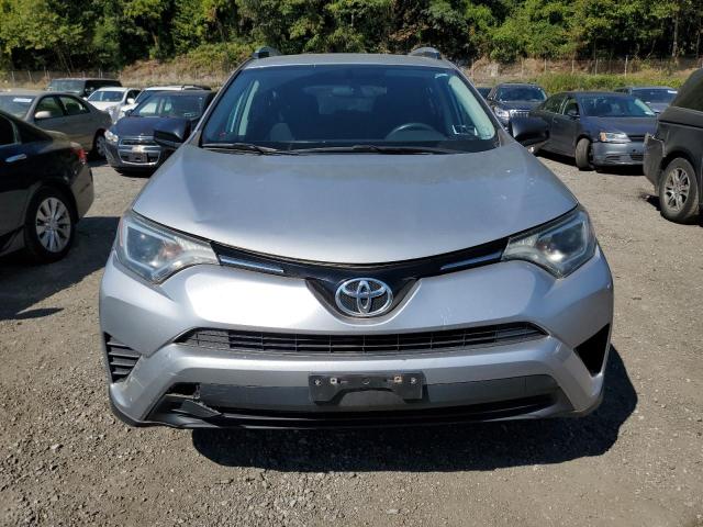 Паркетники TOYOTA RAV4 2016 Серебристый