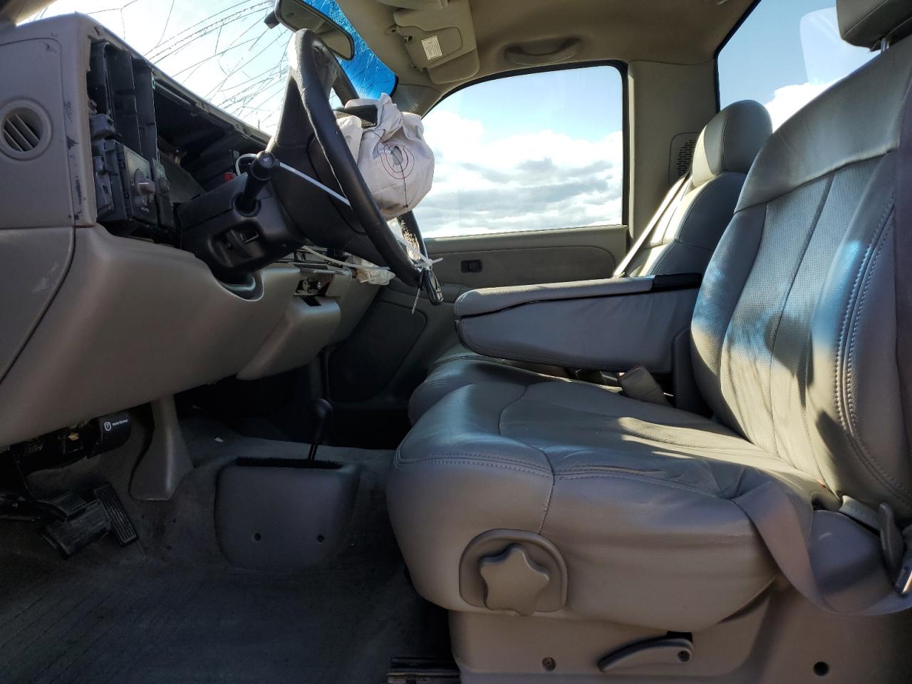 1999 Chevrolet Silverado K1500 VIN: 1GCEK14TXXE171829 Lot: 81339455