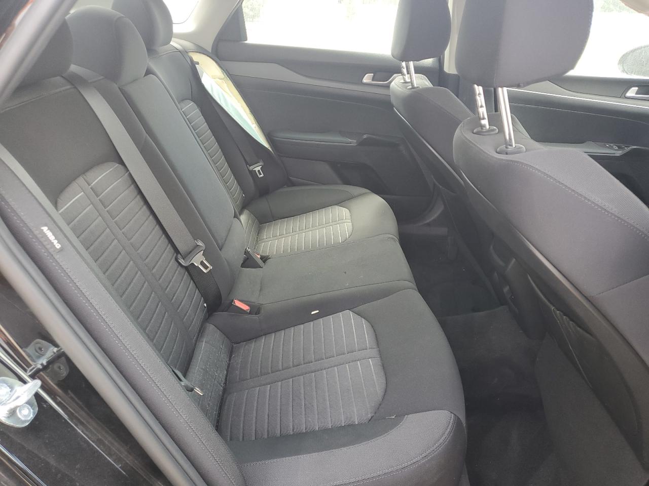 2025 Kia K5 Lxs VIN: KNAG24J77S5348389 Lot: 80610695