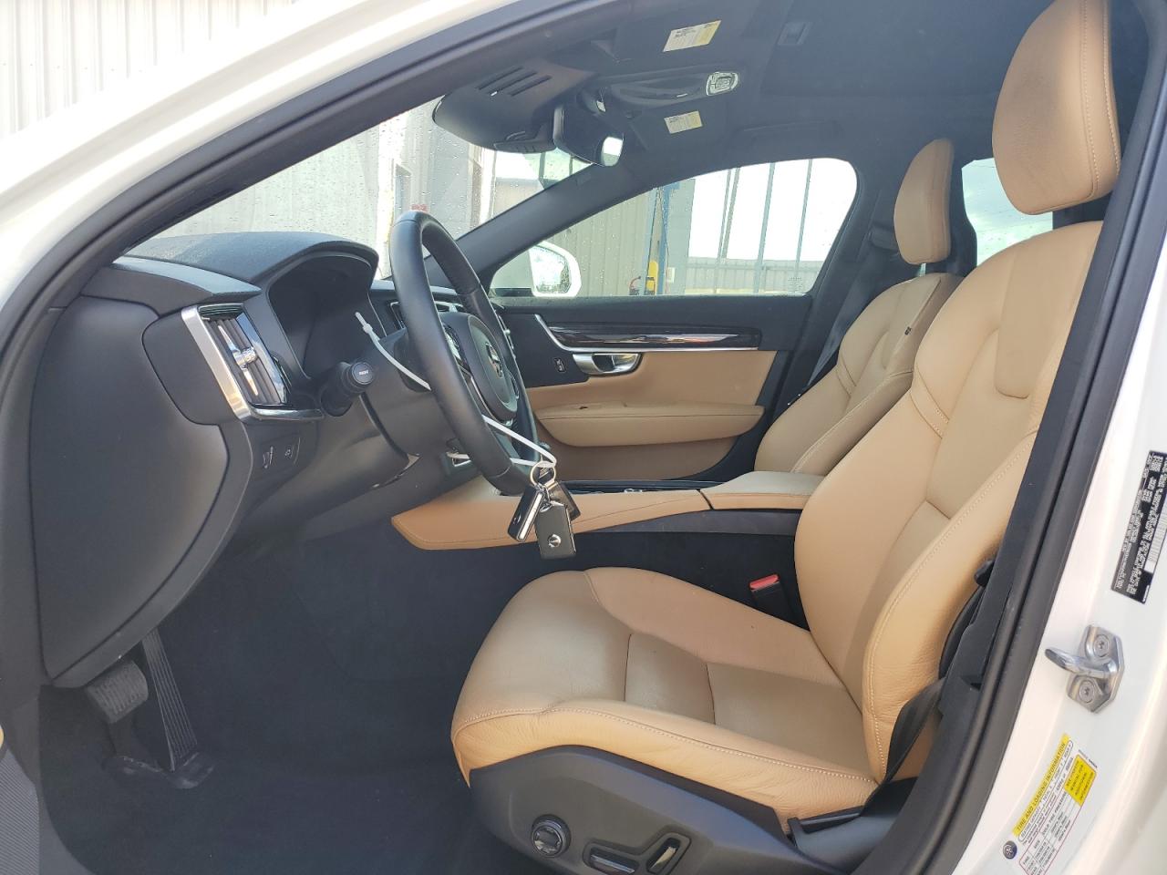 2017 Volvo S90 T6 Momentum VIN: YV1A22MK7H1015228 Lot: 82074615