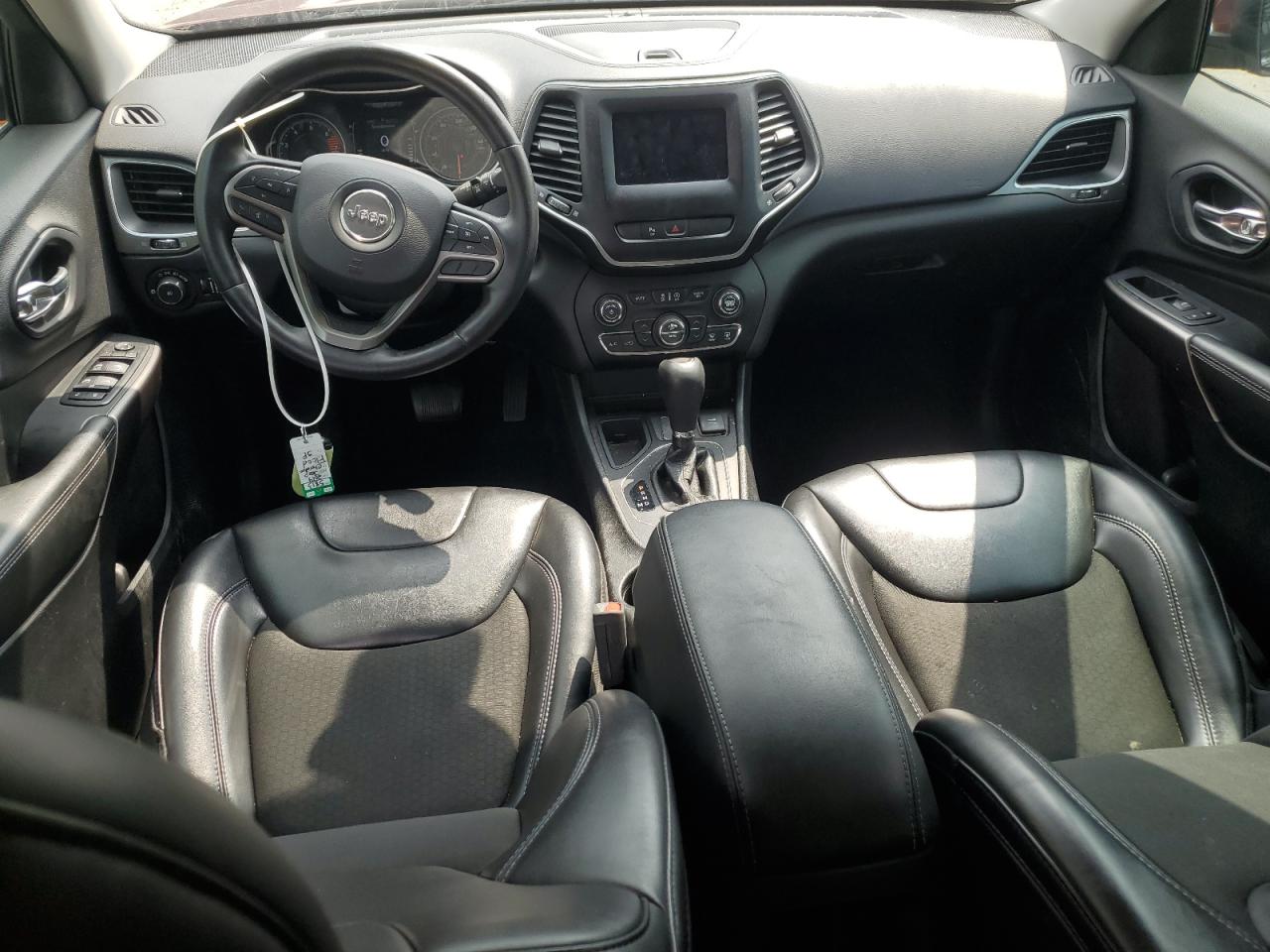 2019 Jeep Cherokee Latitude Plus VIN: 1C4PJLLB6KD263342 Lot: 81044415