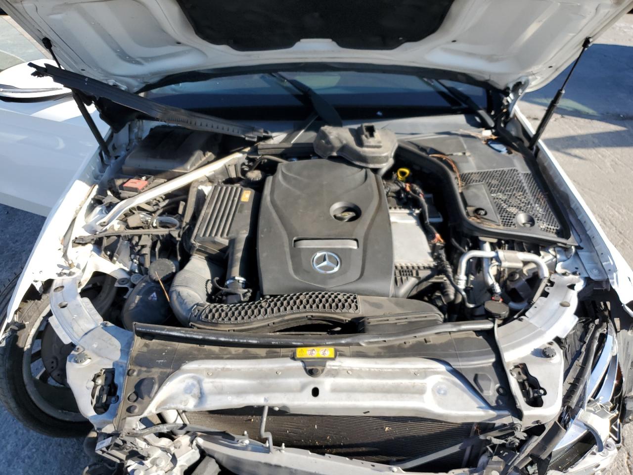 2016 Mercedes-Benz C 300 VIN: 55SWF4JB8GU118811 Lot: 81837575