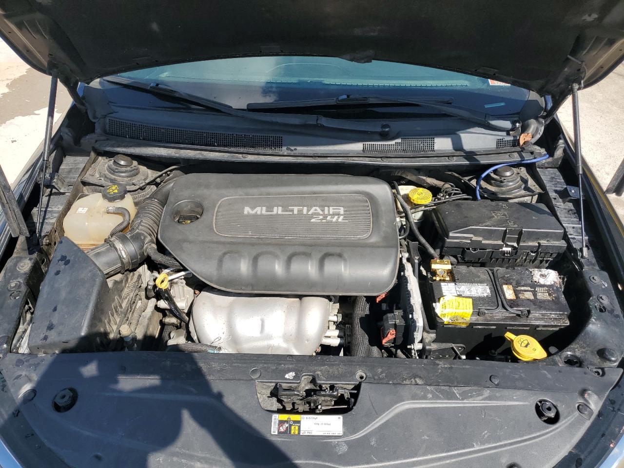 2015 Chrysler 200 Limited VIN: 1C3CCCAB5FN564023 Lot: 84415615