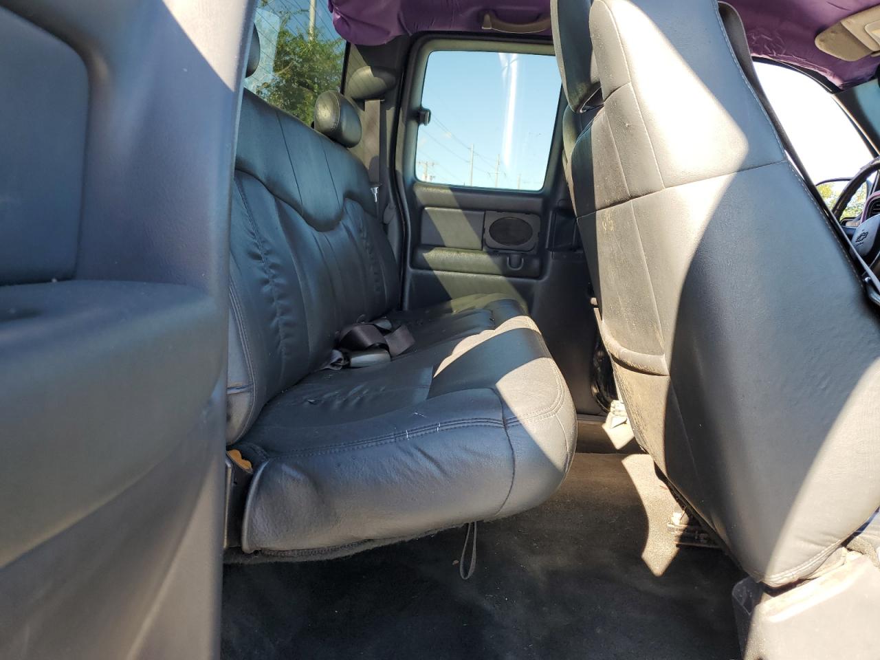 2001 Chevrolet Silverado K1500 VIN: 2GCEK19T611279947 Lot: 84213855