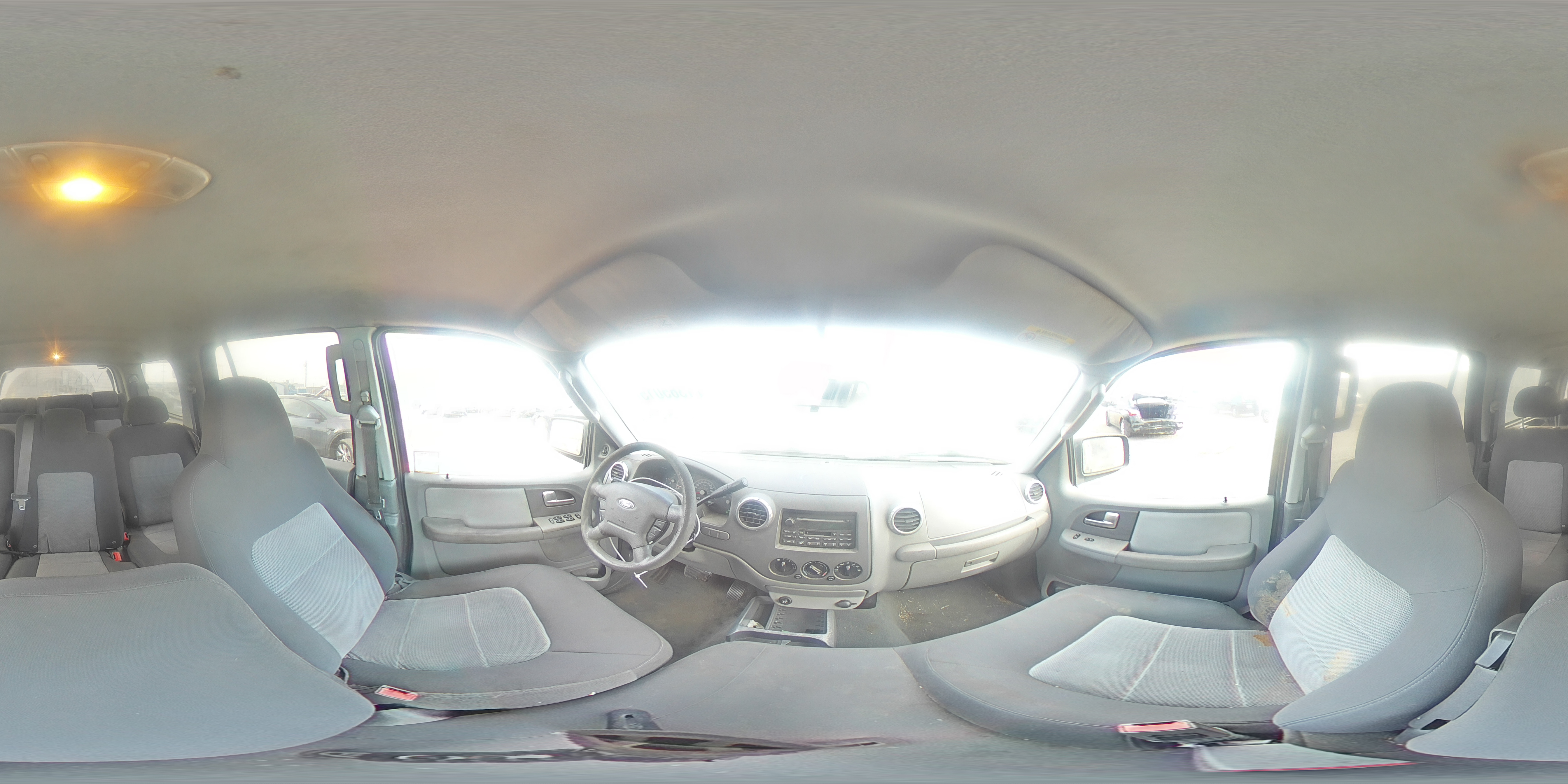 2004 Ford Expedition Xls VIN: 1FMRU13WX4LB11432 Lot: 71365015