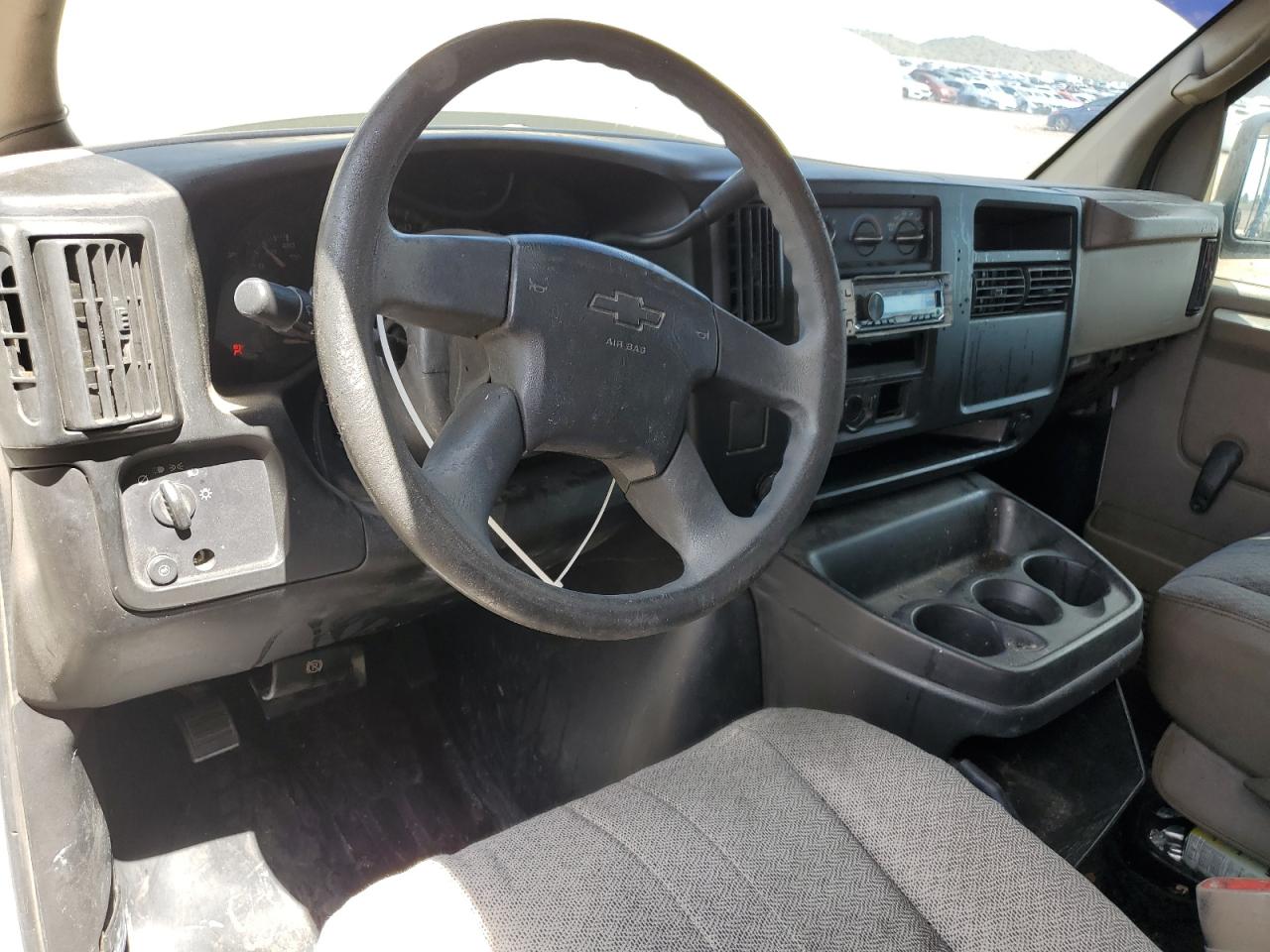 2006 Chevrolet Express G2500 VIN: 1GCGG252261153045 Lot: 71731245