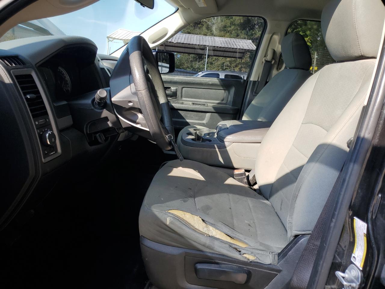 2017 Ram 1500 St VIN: 3C6RR6KT6HG573040 Lot: 81640625