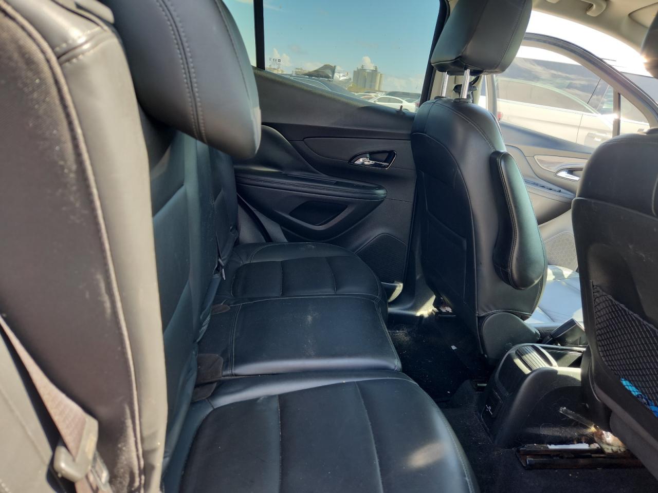 2018 Buick Encore Essence VIN: KL4CJCSB5JB522956 Lot: 71400585