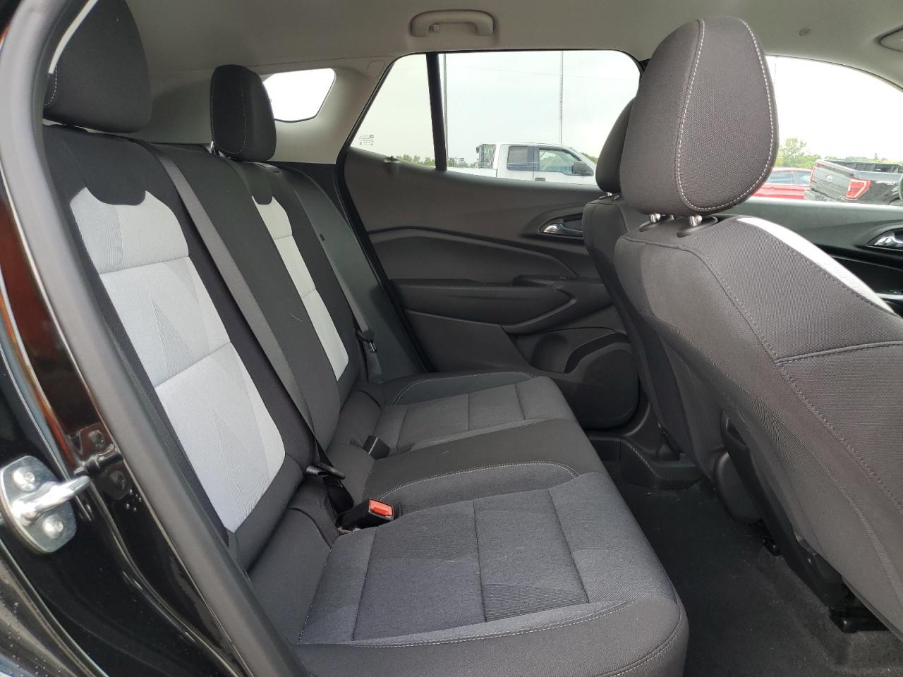 2025 Chevrolet Trax Ls VIN: KL77LFEP0SC302255 Lot: 71368565