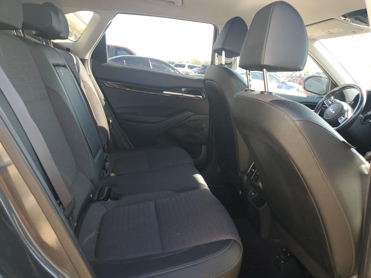 2023 Kia Seltos S VIN: KNDEU2AA4P7432556 Lot: 81827945