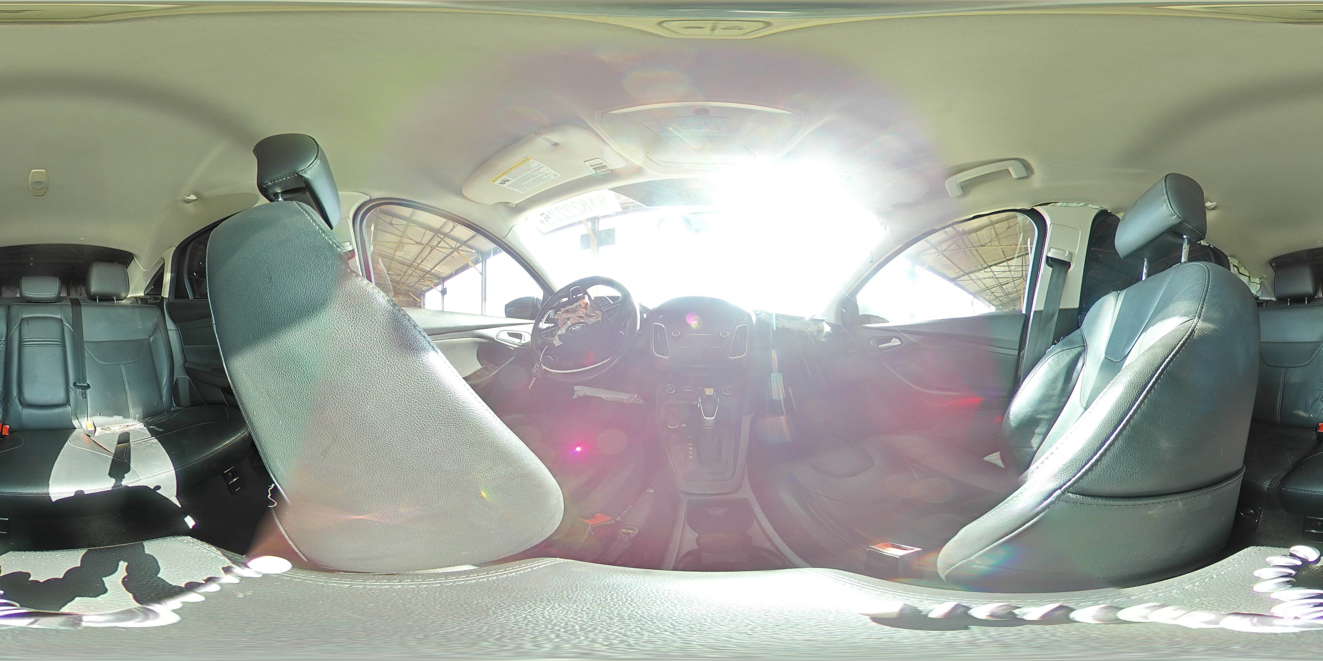 2015 Ford Focus Se VIN: 1FADP3F22FL324040 Lot: 81822225