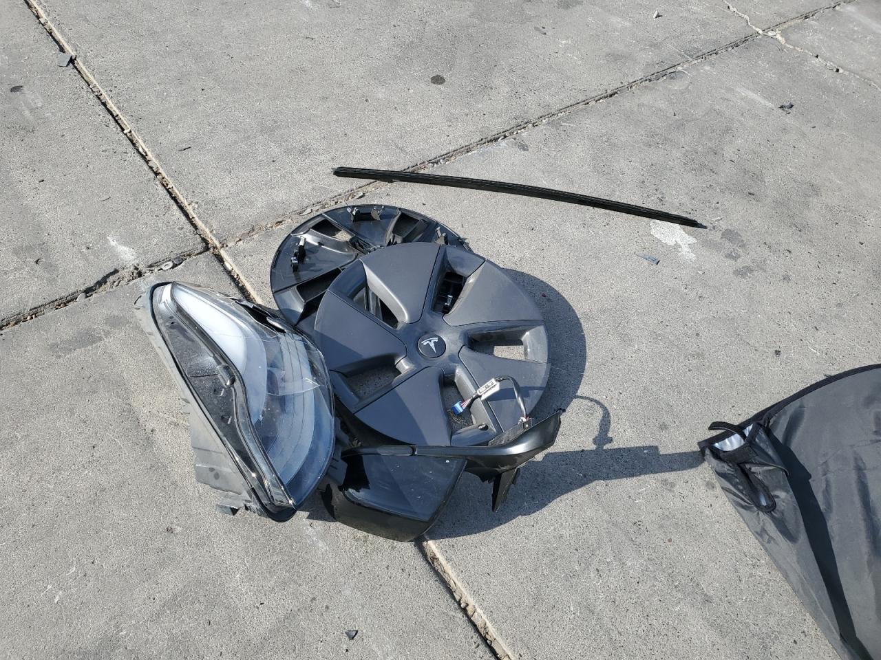 2023 Tesla Model 3 VIN: 5YJ3E1EA0PF697557 Lot: 71200185