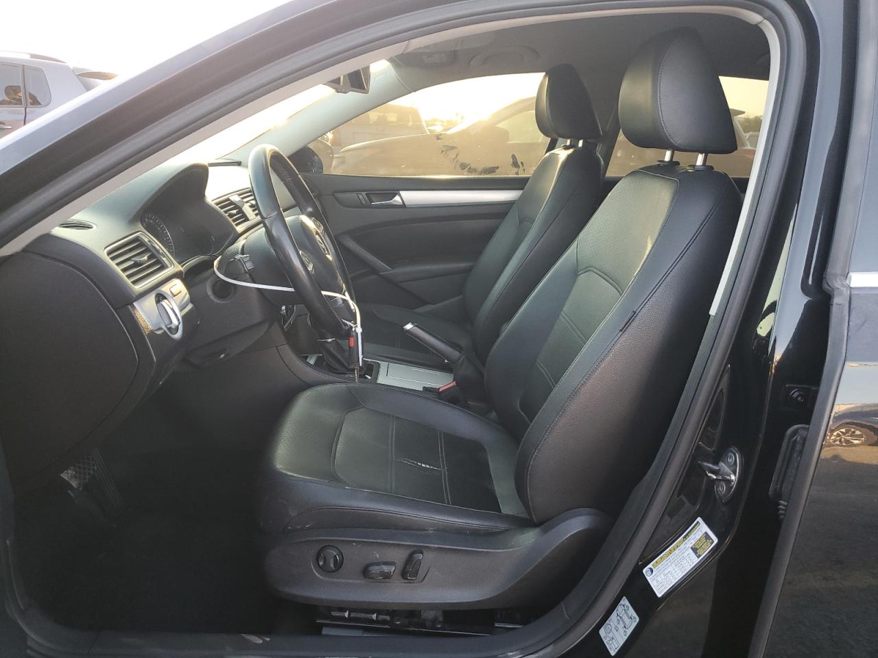 2012 Volkswagen Passat Se VIN: 1VWBP7A35CC008696 Lot: 80677935