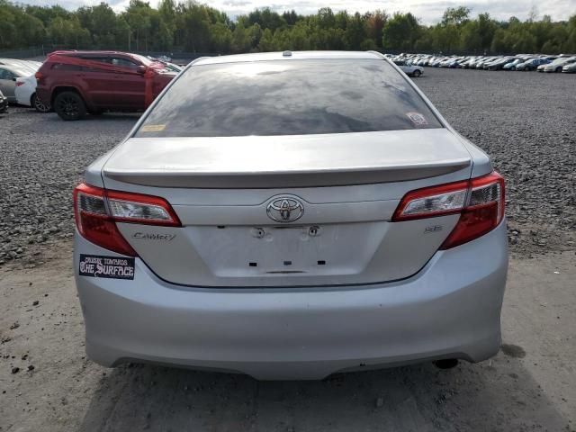  TOYOTA CAMRY 2012 Srebrny