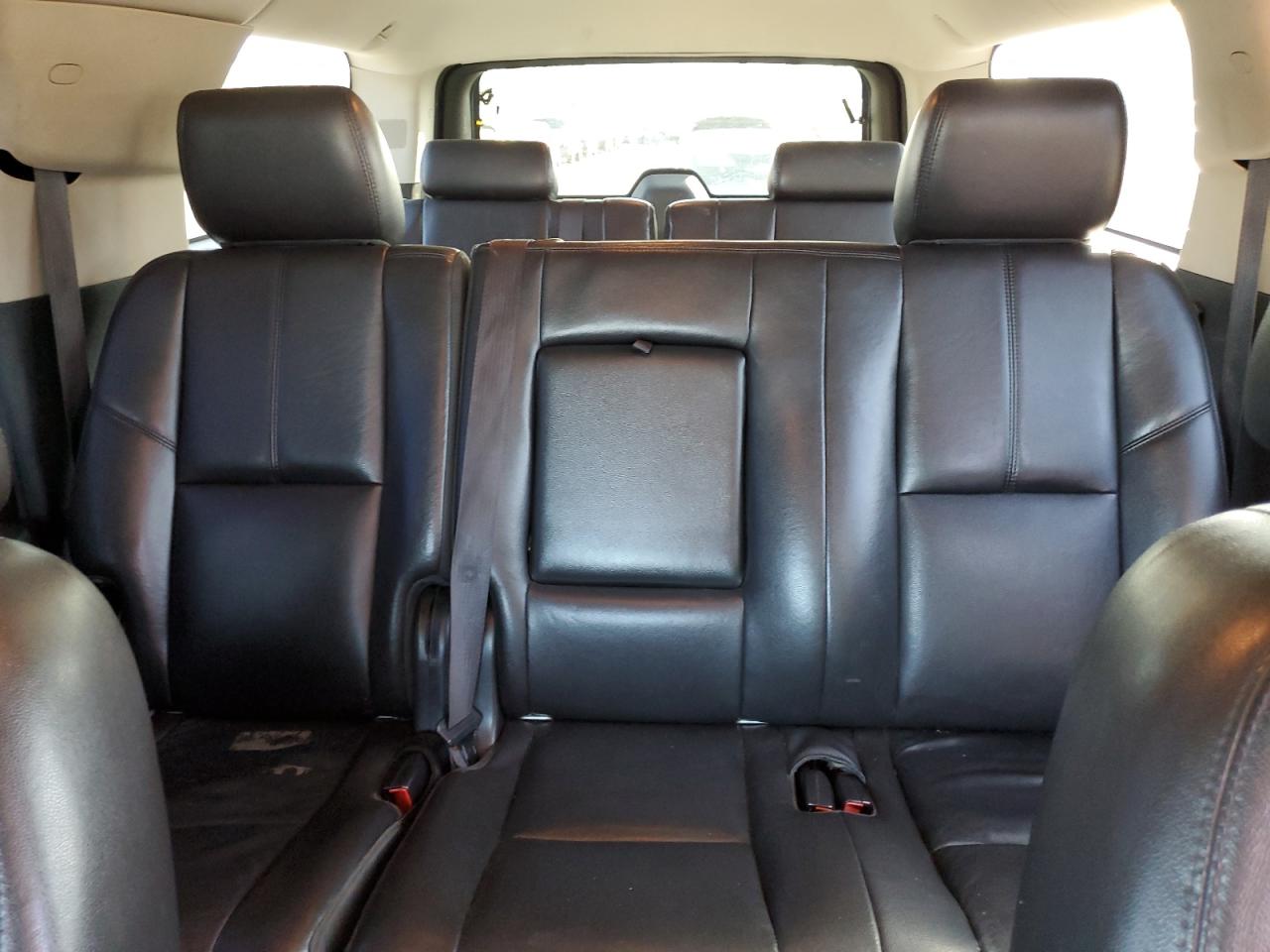 2012 Chevrolet Suburban C1500 Lt VIN: 1GNSCJE04CR315325 Lot: 81784645