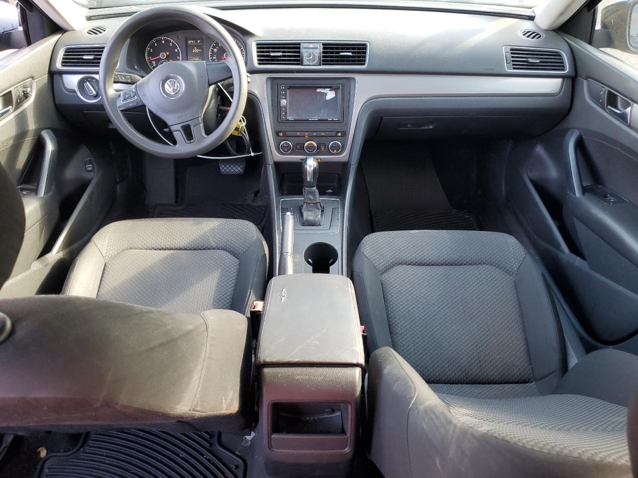 2012 Volkswagen Passat S VIN: 1VWAP7A33CC015951 Lot: 69572795