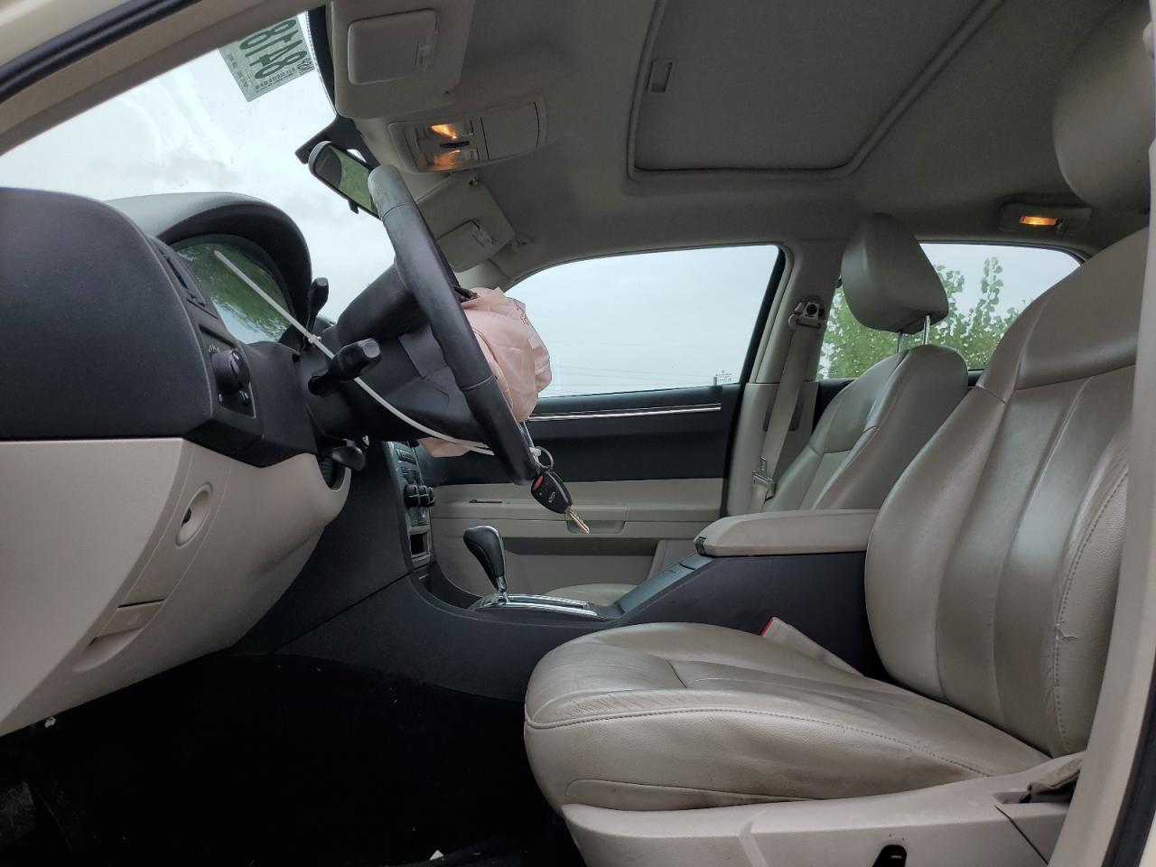 2005 Chrysler 300 Touring VIN: 2C3JA53GX5H606288 Lot: 84182635