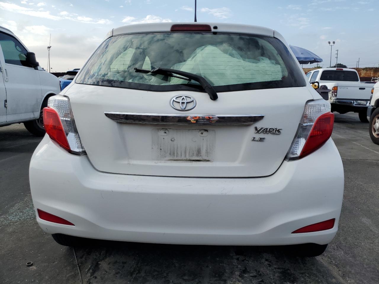 2012 Toyota Yaris VIN: JTDKTUD36CD526173 Lot: 81406315
