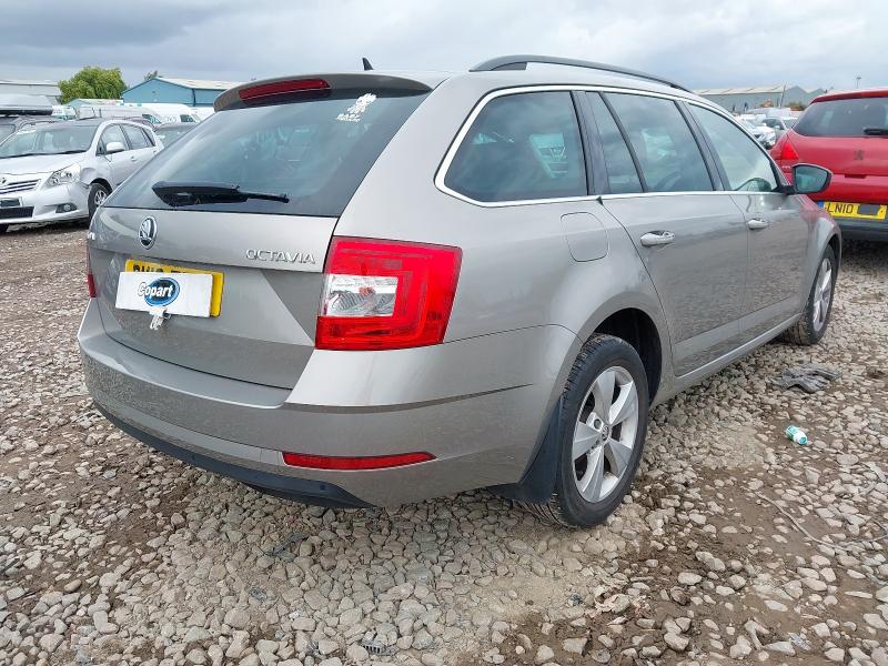 2019 SKODA OCTAVIA 1.5 TSI SE TECHNOLOGY 5DR