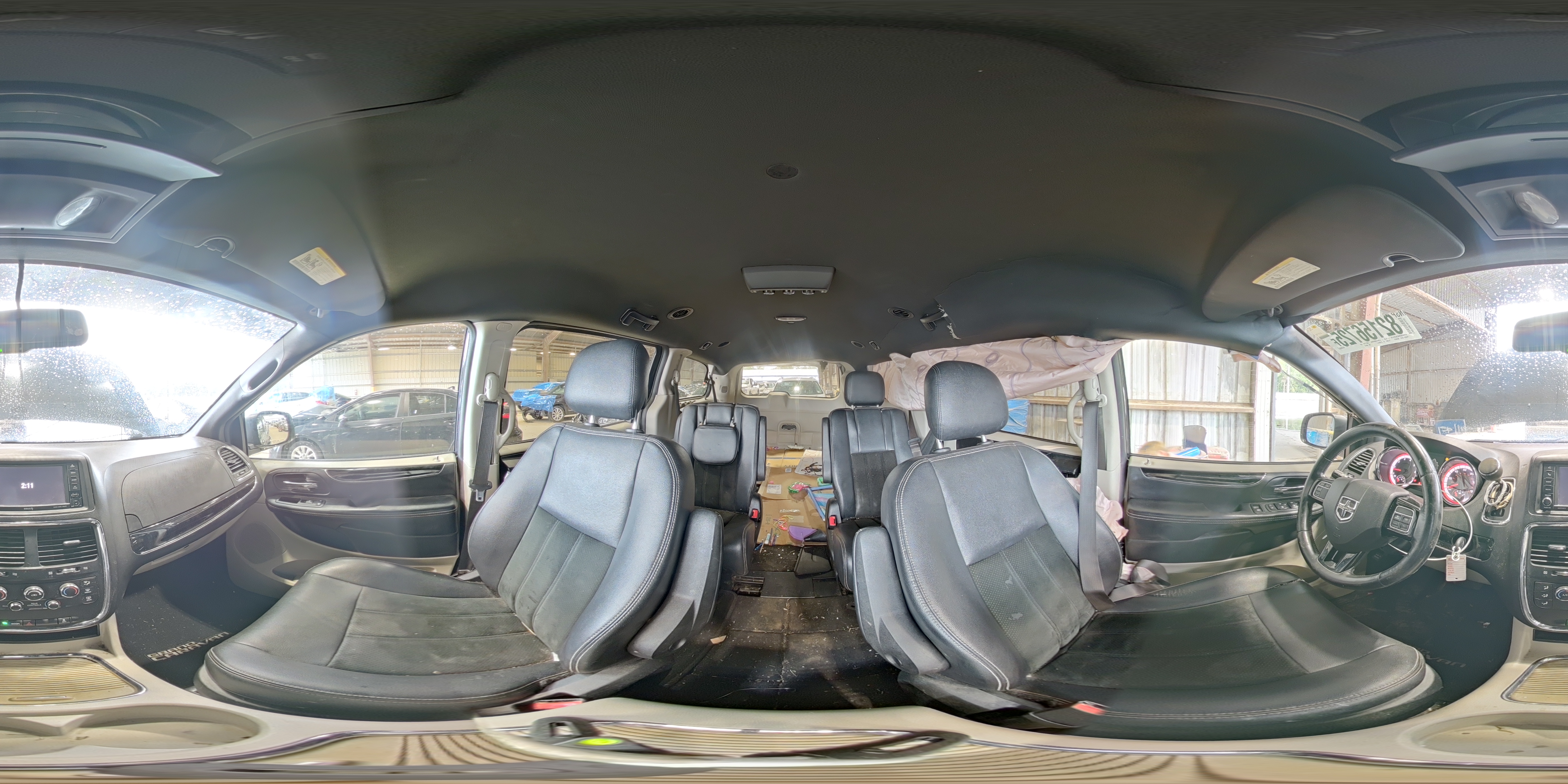 2017 Dodge Grand Caravan Sxt VIN: 2C4RDGCG5HR690035 Lot: 82156725