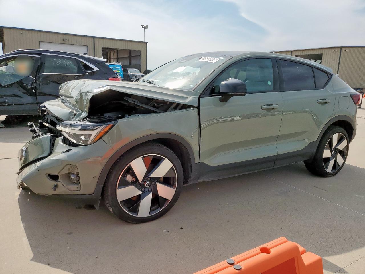 2023 VOLVO C40 RECHAR