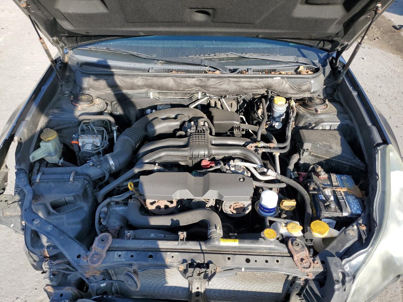 2014 Subaru Legacy 2.5I Limited VIN: 4S3BMBL64E3016118 Lot: 80806435