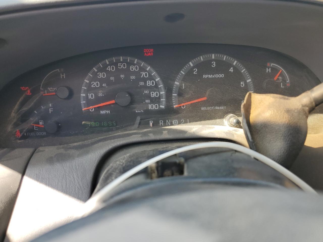2001 Ford F150 Supercrew VIN: 1FTRW08L71KE05170 Lot: 80390595