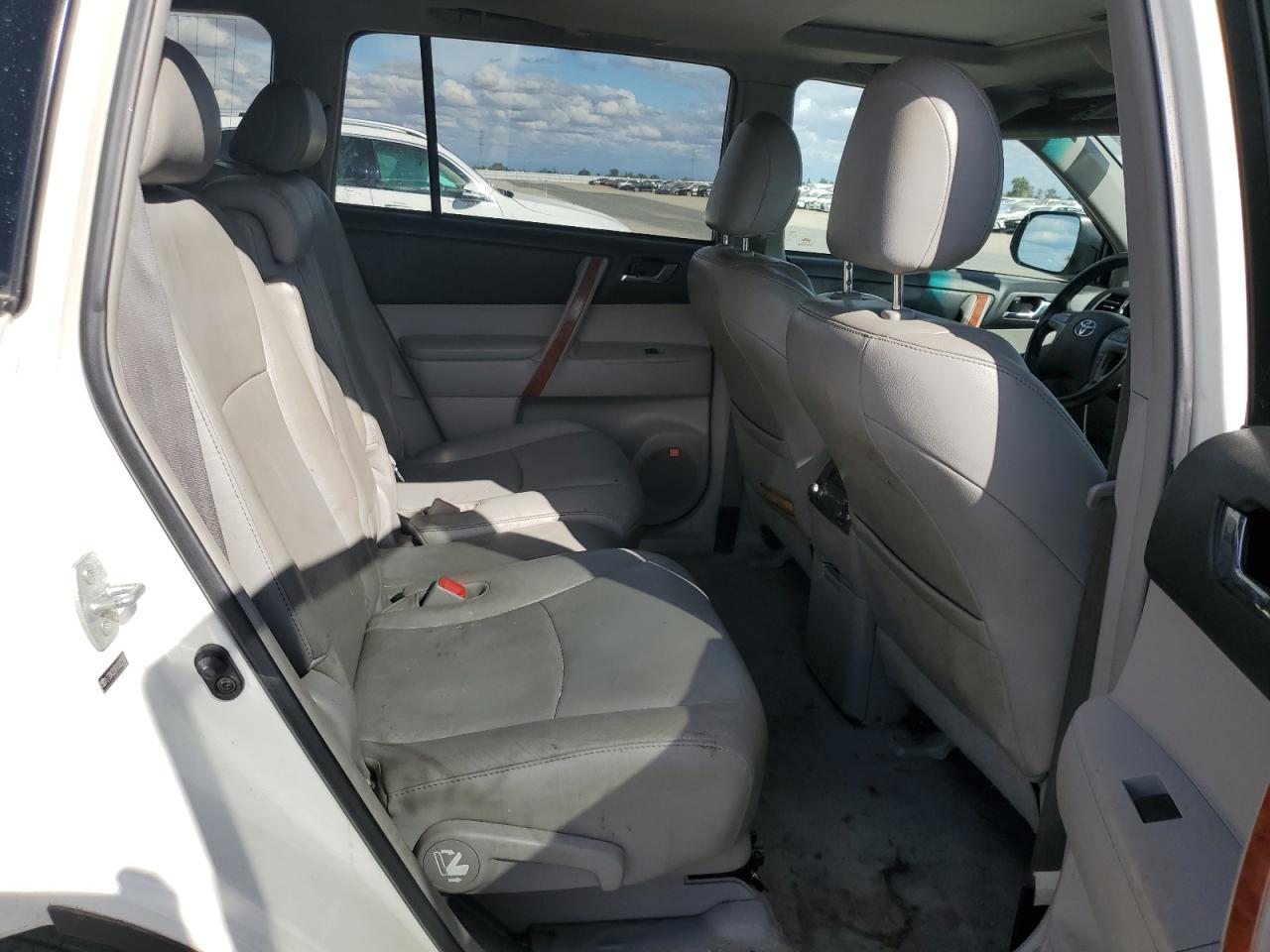 2010 Toyota Highlander Limited VIN: 5TDDK3EH7AS023365 Lot: 71918395