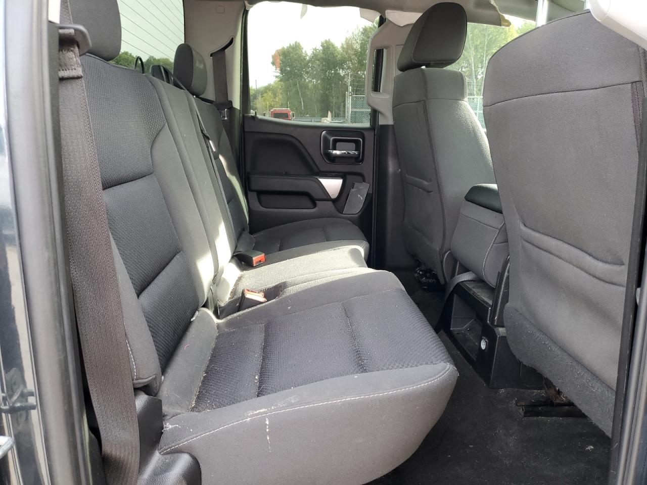 2018 Chevrolet Silverado C1500 Lt VIN: 1GCRCREH8JZ261147 Lot: 84206045