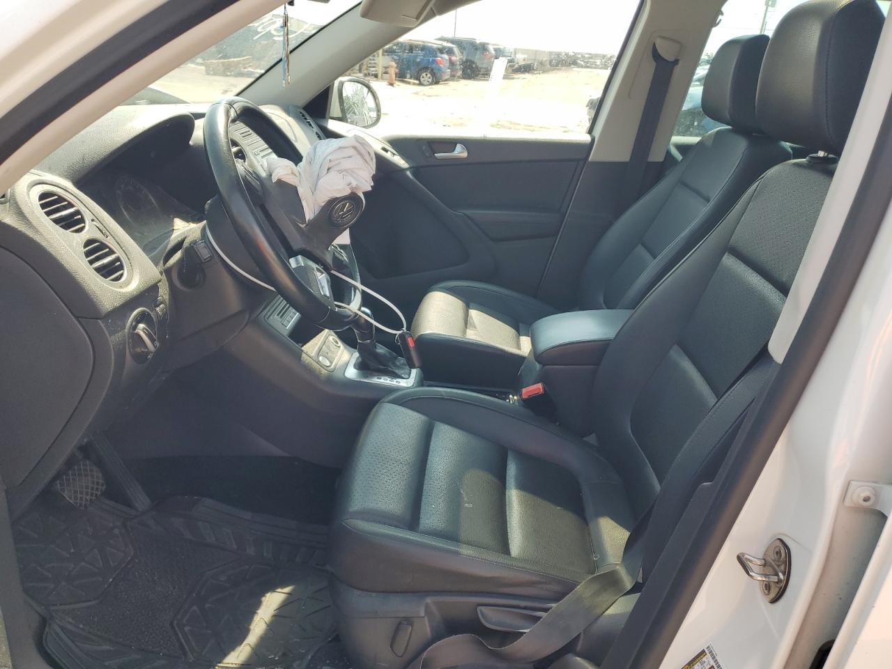 2015 Volkswagen Tiguan S VIN: WVGAV7AX6FW597151 Lot: 80939895