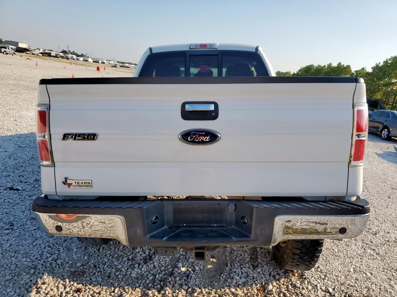 2011 Ford F150 Super Cab VIN: 1FTFX1CT6BFA64464 Lot: 81035965