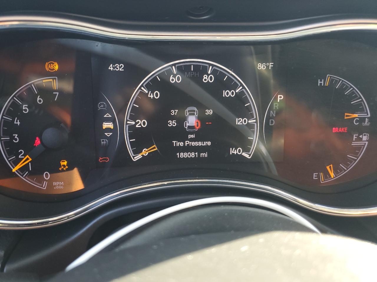 2018 Jeep Grand Cherokee Laredo VIN: 1C4RJFAG5JC211858 Lot: 80634035