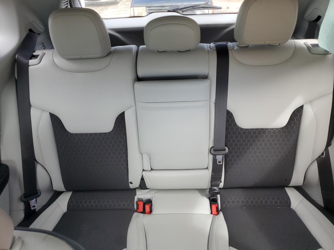 2018 Jeep Compass Latitude VIN: 3C4NJCBB5JT469477 Lot: 84554585